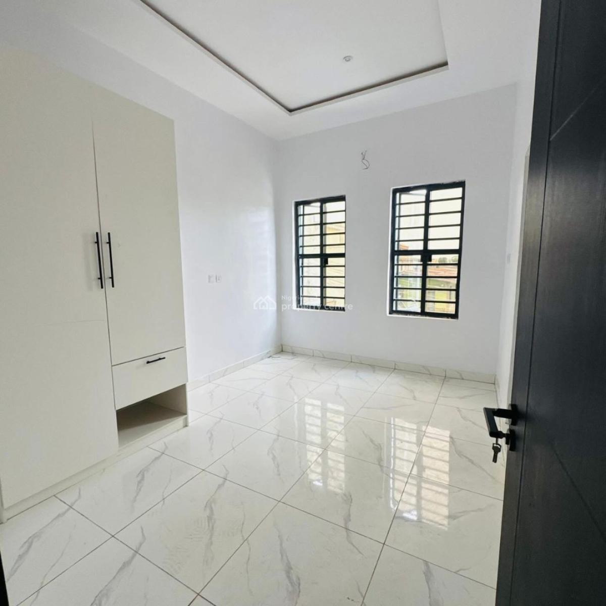 New 3 Bedroom Flat in Good Area, Surulere, Lagos, Block of Flats for Sale