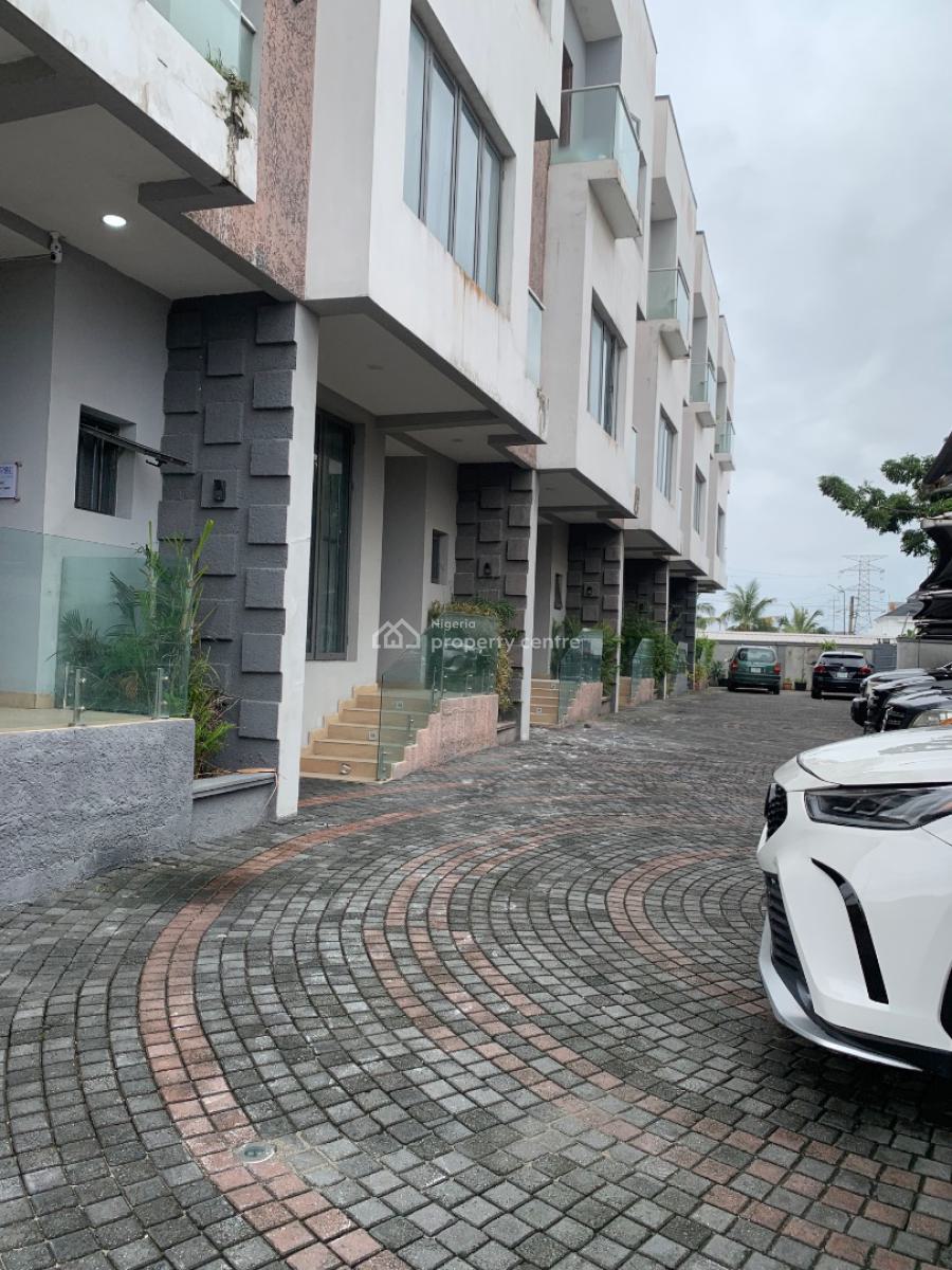 Luxury and Spacious 4 Bedroom Terrace with a Bq, Lekki Right, Oniru, Victoria Island (vi), Lagos, Terraced Duplex for Rent