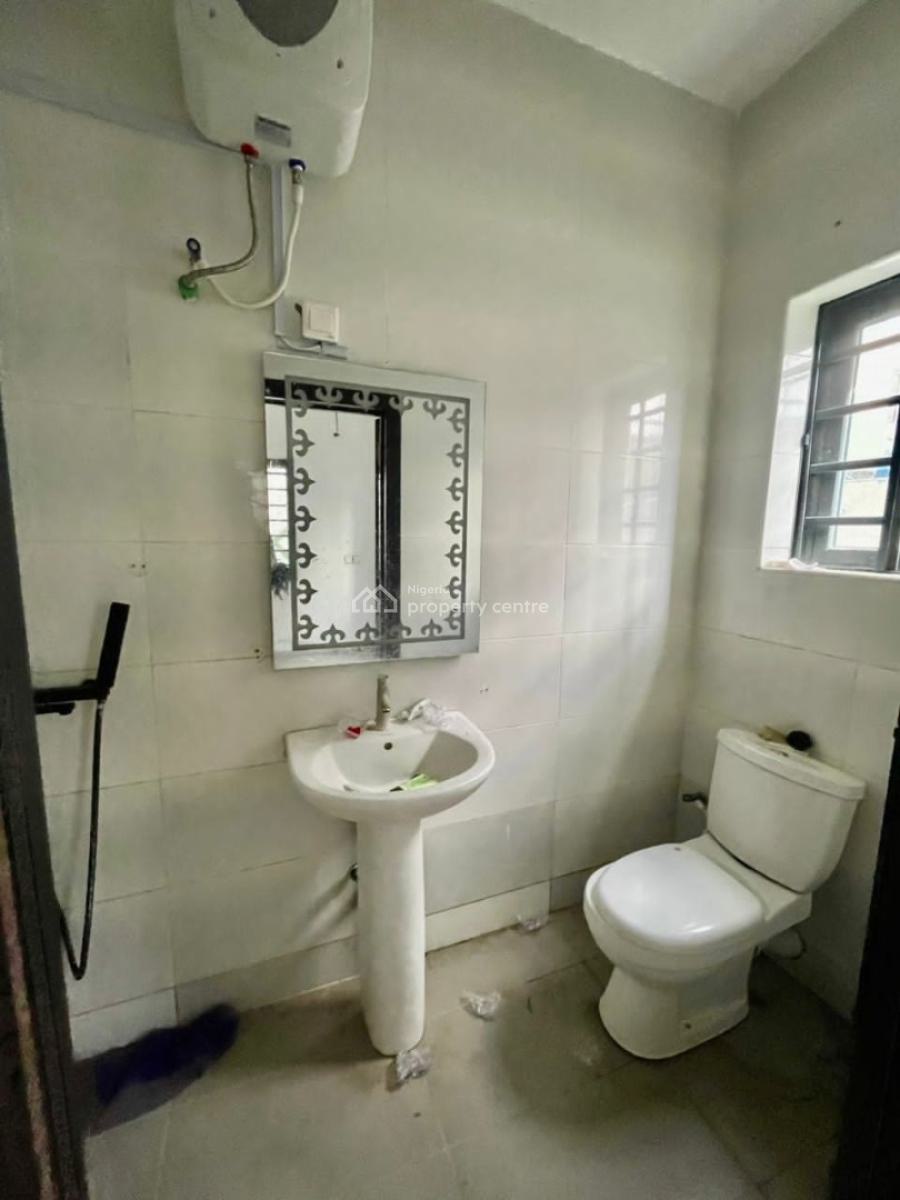 Spacious 2 Bedroom Apartment, Ikate, Lekki, Lagos, Flat / Apartment for Sale