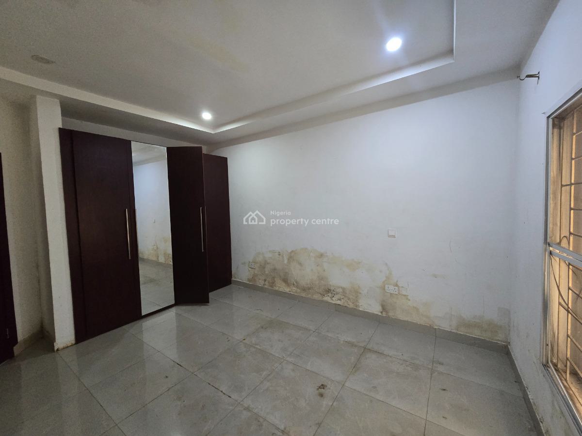 Well Located&fully Serviced 3 Bedroom Apartment with Swimming Pool&gym, Off Oniru Market Road, Lekki Phase 1, Lekki, Lagos, Flat / Apartment for Rent