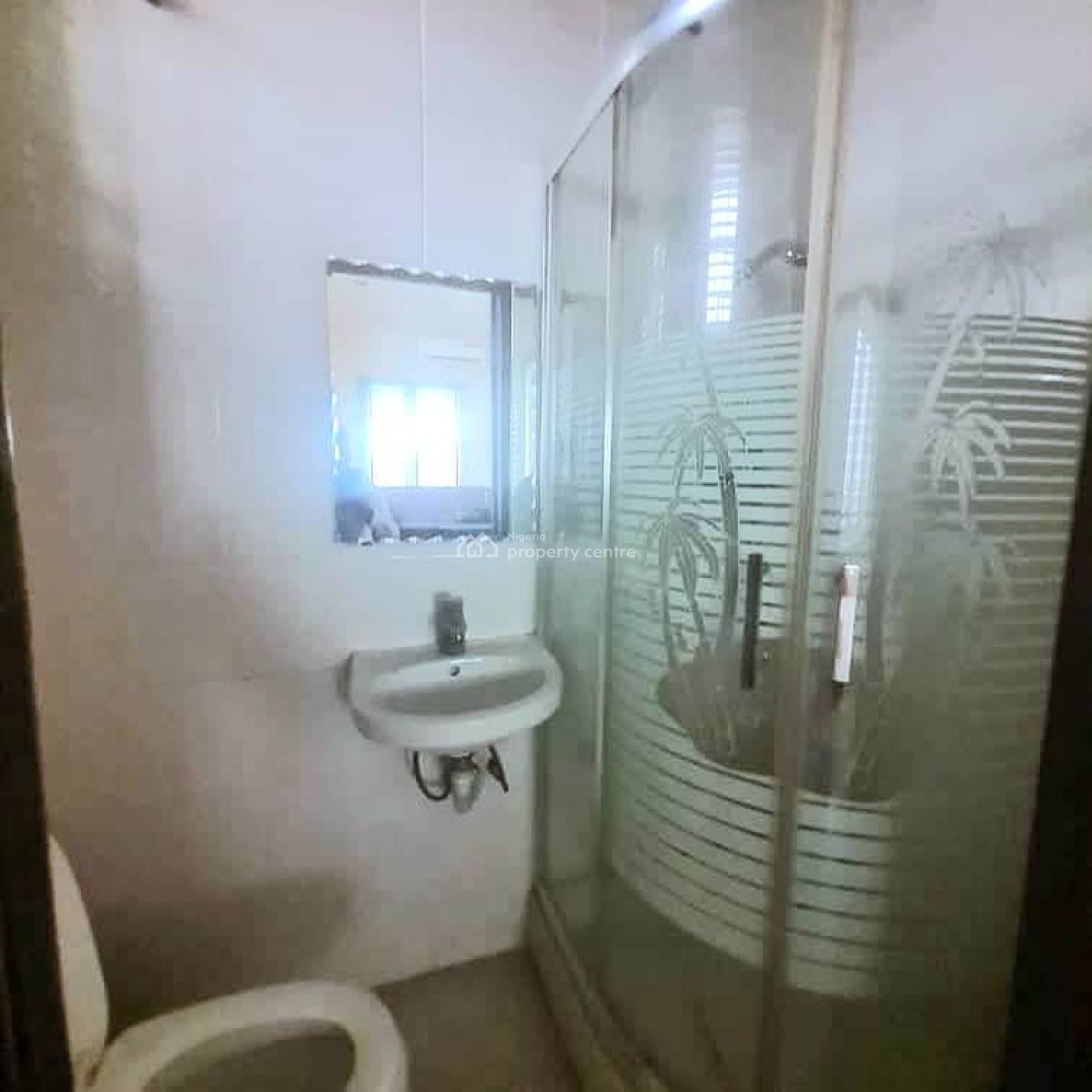 Self Serviced 5-bedroom Semi-detached Duplex with Bq, Idado, Lekki, Lagos, Semi-detached Duplex for Rent