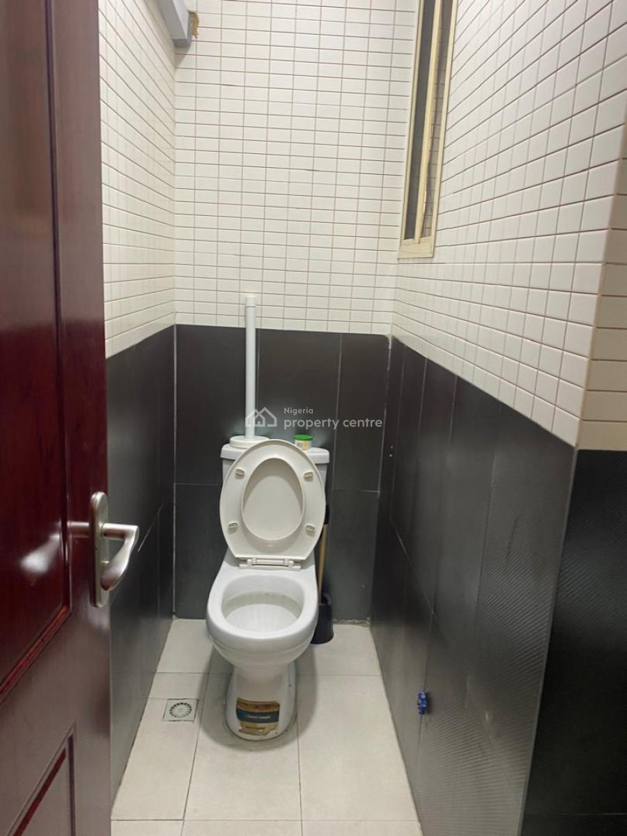 Standard Serviced 3 Bedroom Apartment Upstairs with Bq in a Code Access, Oniru, Victoria Island (vi), Lagos, House for Rent
