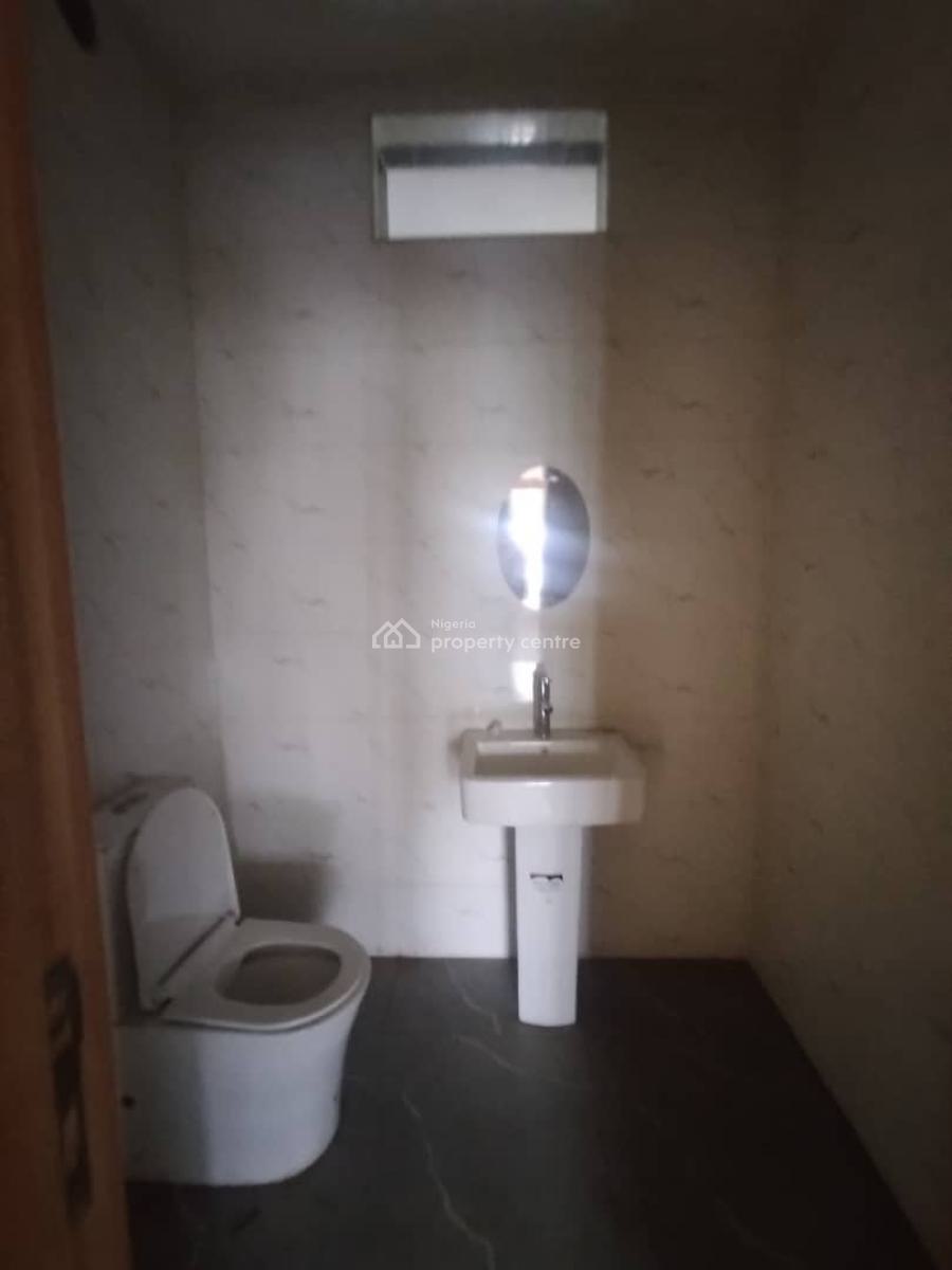 Well Standard 3 Bedroom Block Flat Second Floor, Katampe, Abuja, Flat / Apartment for Rent