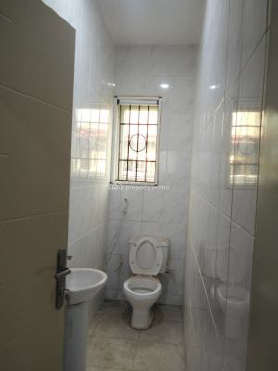 Executive 1 Bedroom Flat, in an Estate, Anthony, Maryland, Lagos, Mini Flat (room and Parlour) for Rent