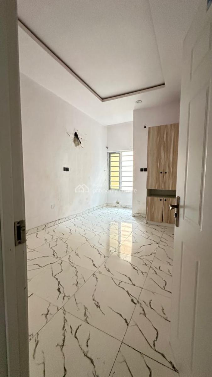 Standard Shared Room Apartment, Sharing Only Kitchen, Chevyview Estate, Lekki, Lagos, Self Contain (single Rooms) for Rent