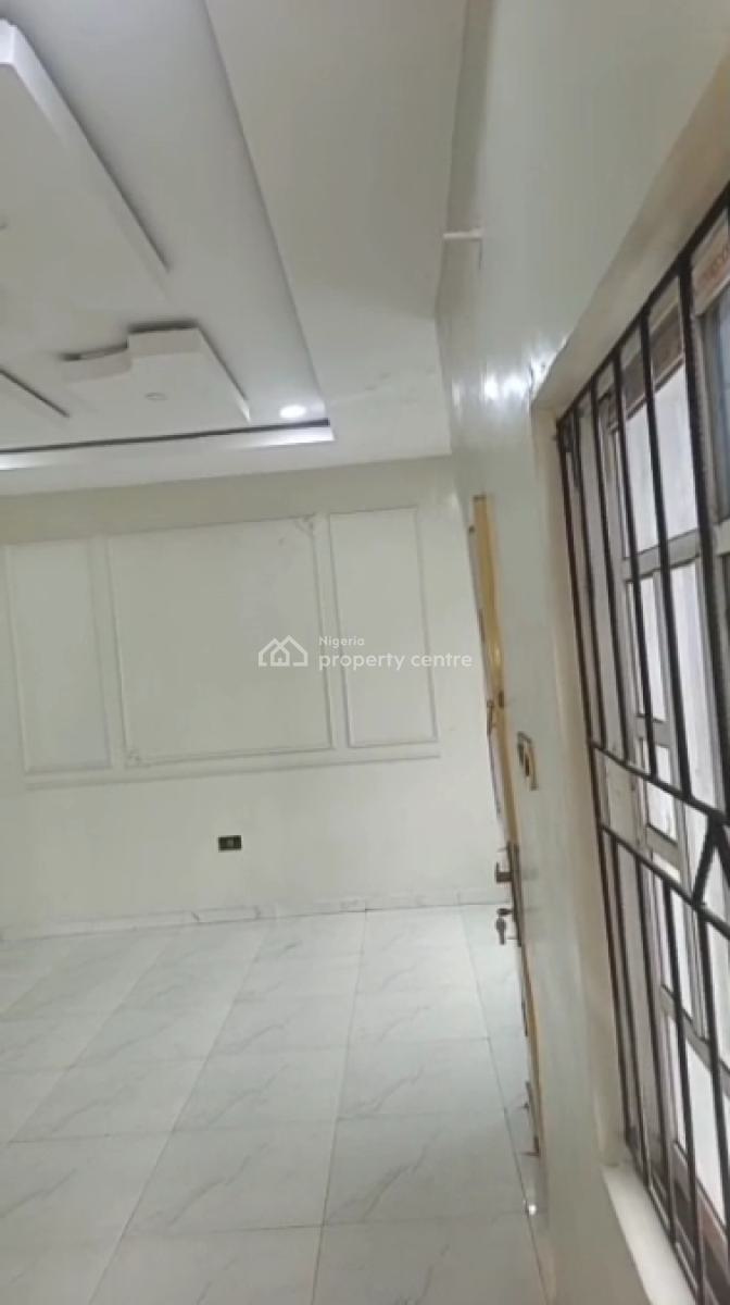 Very Decent and Spacious 2-bedroom Flat, Ogunmokun, Mushin, Lagos, Flat / Apartment for Rent