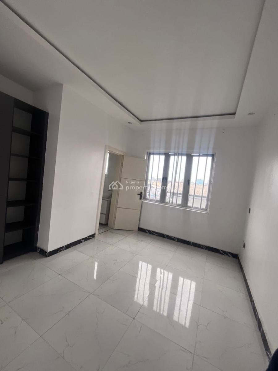 3 Bedroom Flat Penthouse with 1-room Boys Quarter, Off Bisola Durosinmi Ette Drive, Lekki Phase 1, Lekki, Lagos, Flat / Apartment for Rent