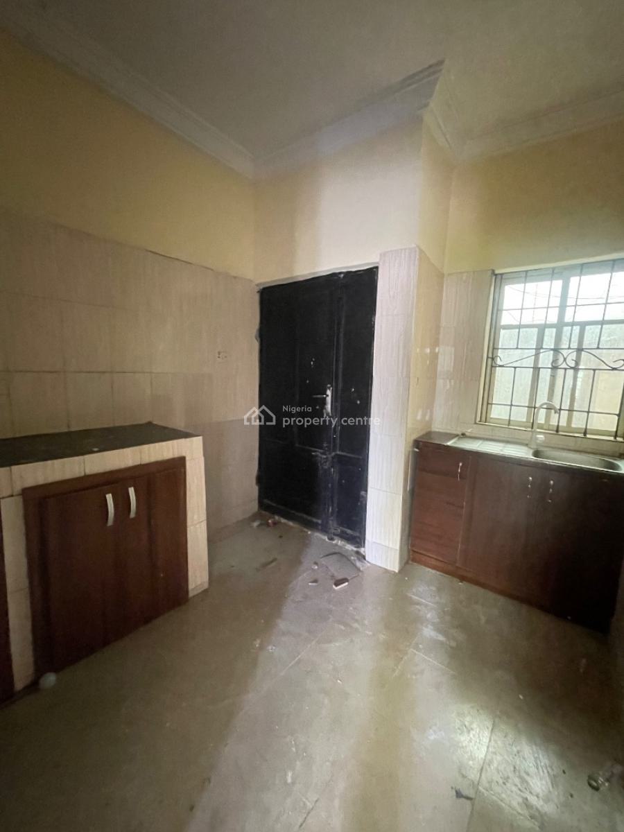 a Well Renovated 2 Bedroom Apartment, Off Mobil Road, Ilaje, Ajah, Lagos, Flat / Apartment for Rent