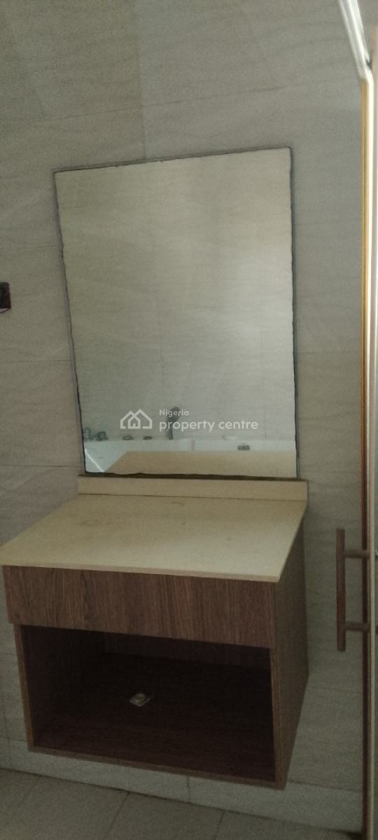 a Luxurious and Spacious Matter Bedroom Room, Chevron Drive, Chevy View Estate, Lekki, Lagos, Self Contain (single Rooms) for Rent