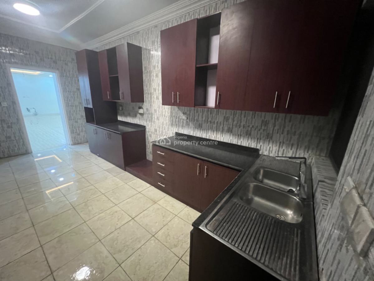 Brand New 4 Bedroom Apartment with 2 Rooms Bq, Lekki Phase 1, Lekki, Lagos, Flat / Apartment for Rent