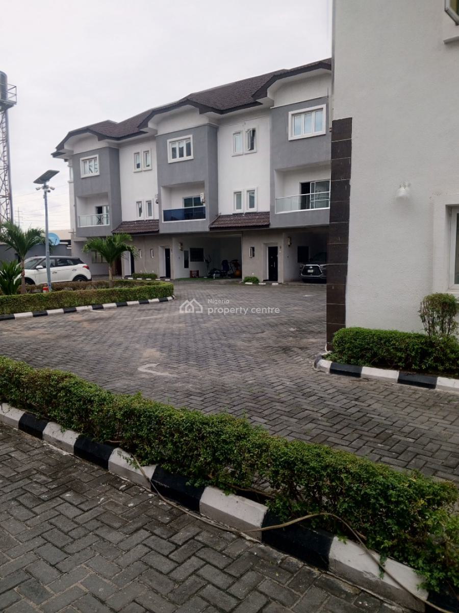 Luxury 3 Bedroom Terrace Duplex with Bq in Mini Estate, Lekki Phase 1, Lekki, Lagos, Terraced Duplex for Sale