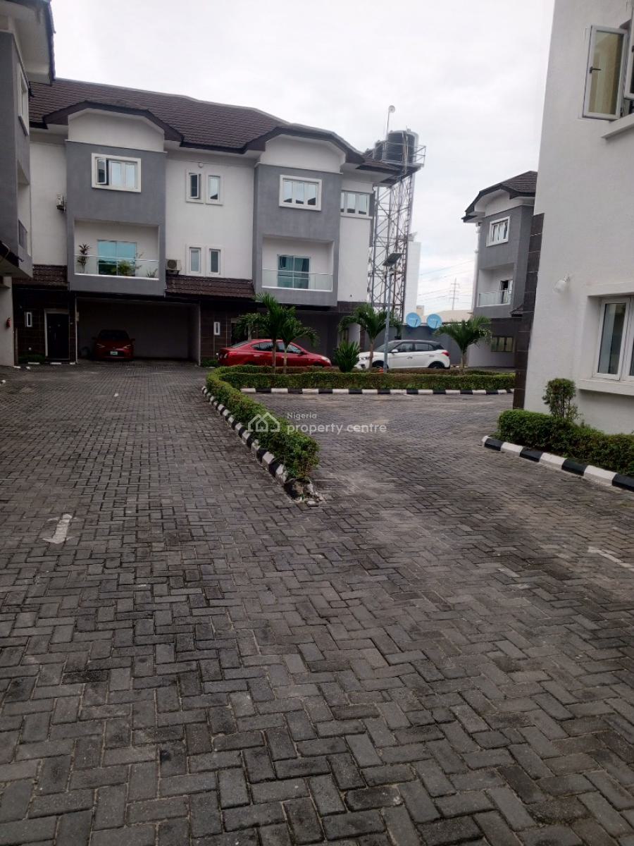 Luxury 3 Bedroom Terrace Duplex with Bq in Mini Estate, Lekki Phase 1, Lekki, Lagos, Terraced Duplex for Sale