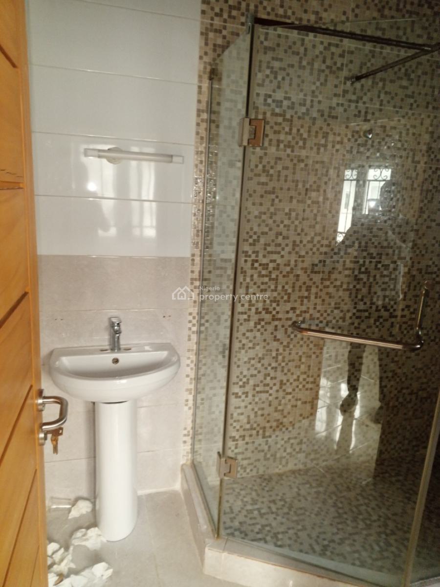 Luxury 3 Bedroom Terrace Duplex with Bq in Mini Estate, Lekki Phase 1, Lekki, Lagos, Terraced Duplex for Sale