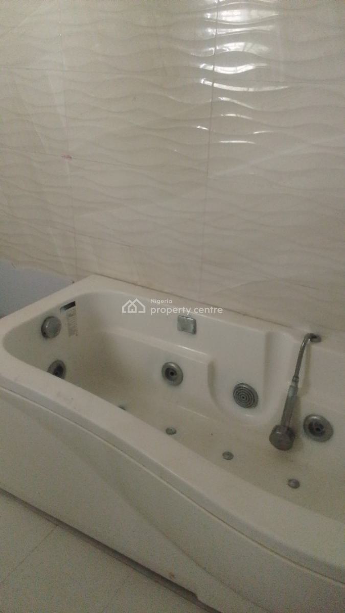 a Luxurious Master Bedroom Studio Apartment, Chevron Drive, Chevy View Estate, Chevron, Lekki, Lagos, Self Contain (single Rooms) for Rent