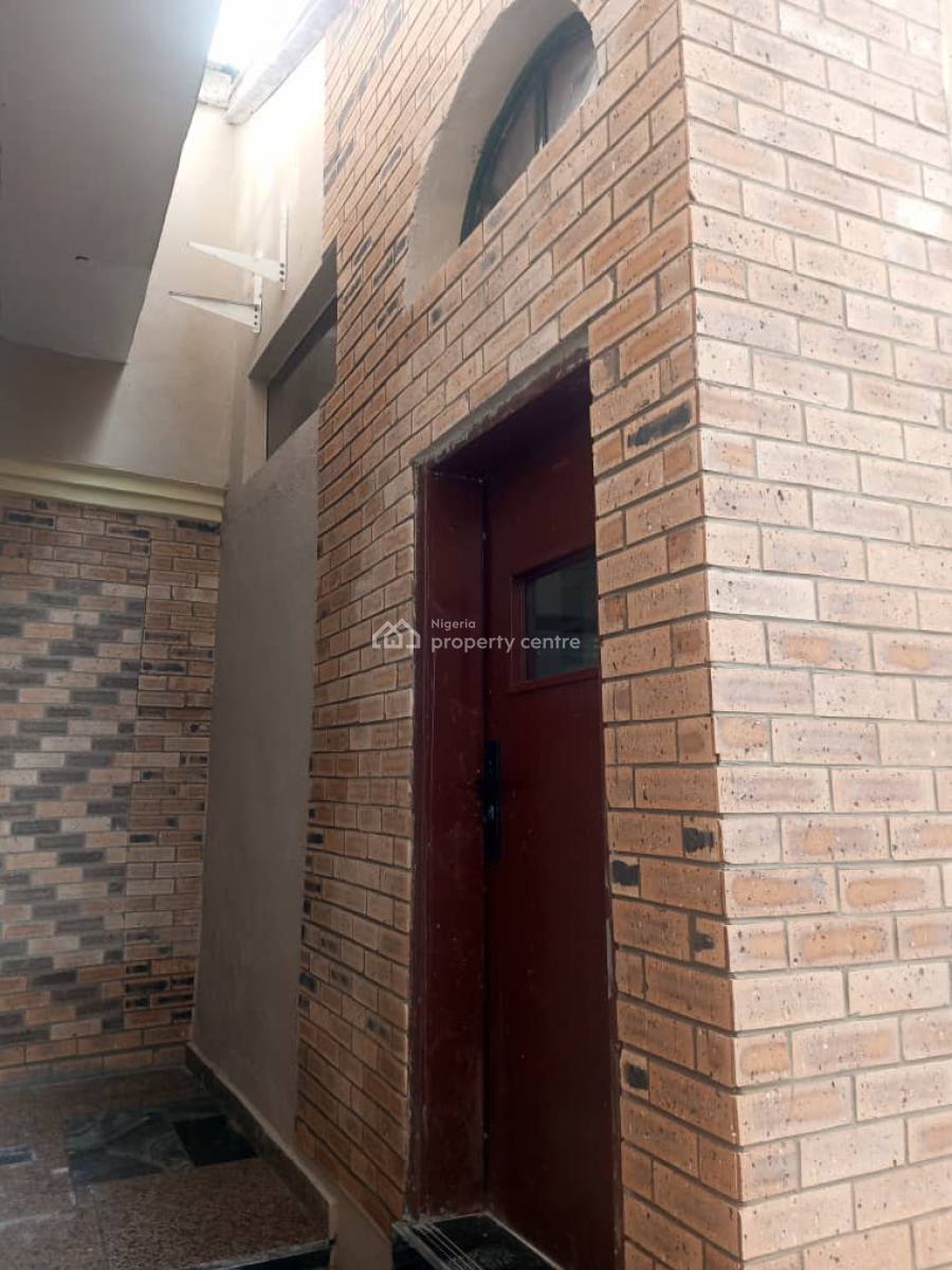 Well Maintained 3 Bedroom Office Space, Off Admiralty Way, Lekki Phase 1, Lekki, Lagos, Office Space for Rent