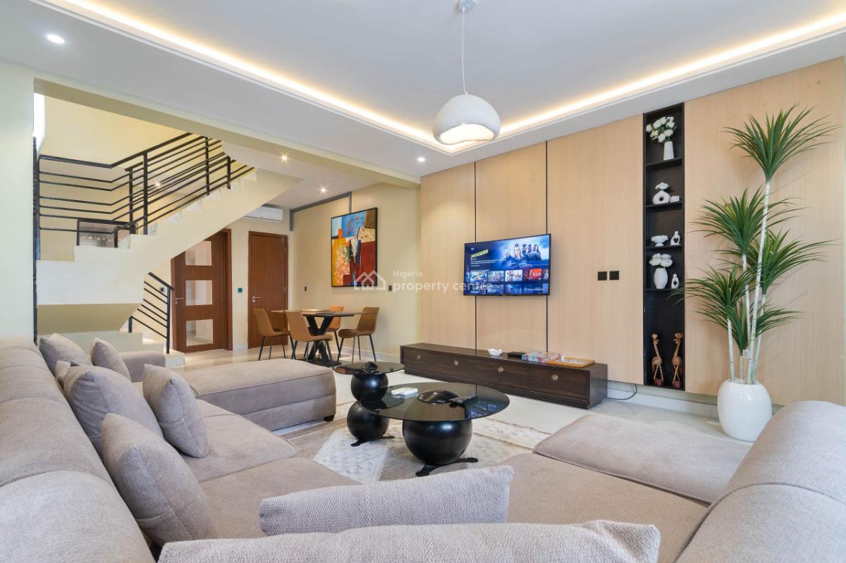 Luxury 2bedroom Maisonette with Balcony and 24/7 Security, Lekki Lagos, Lekki Phase 1, Lekki, Lagos, Flat / Apartment Short Let