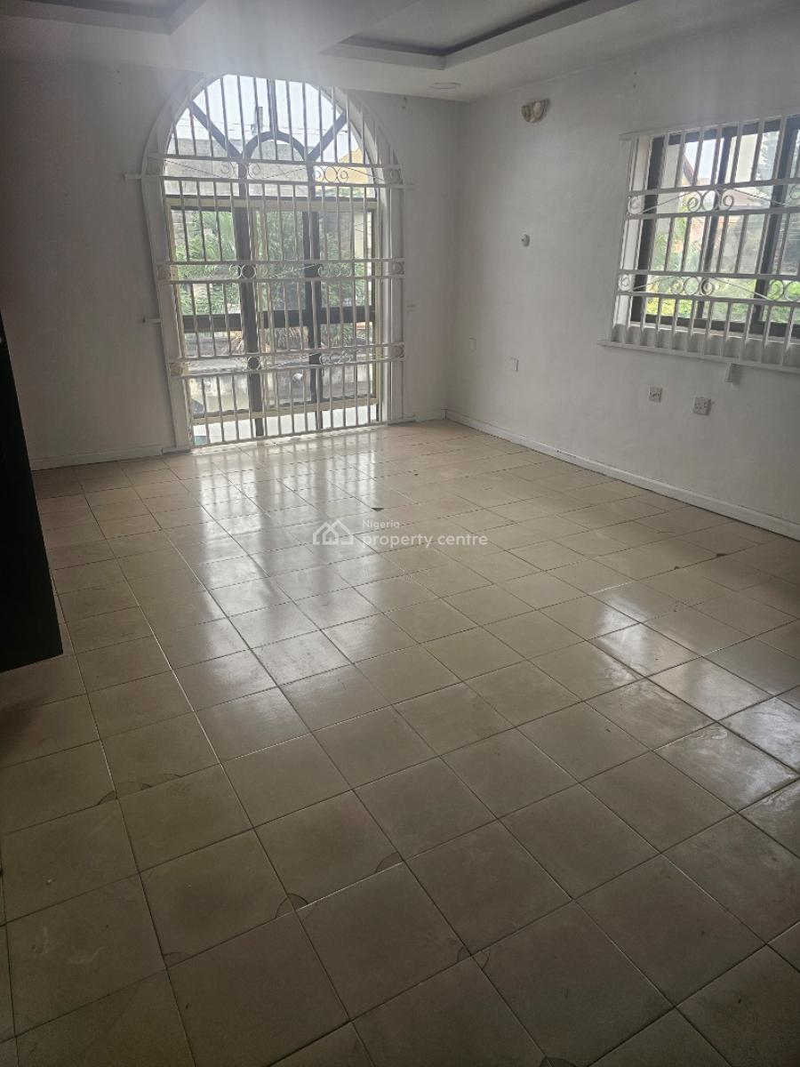 Spacious Studio Apartment, Off Admiralty Way, Lekki Phase 1, Lekki, Lagos, Self Contain (single Rooms) for Rent