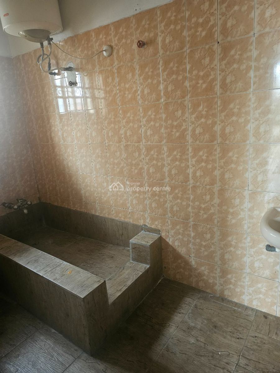 Spacious Studio Apartment, Off Admiralty Way, Lekki Phase 1, Lekki, Lagos, Self Contain (single Rooms) for Rent