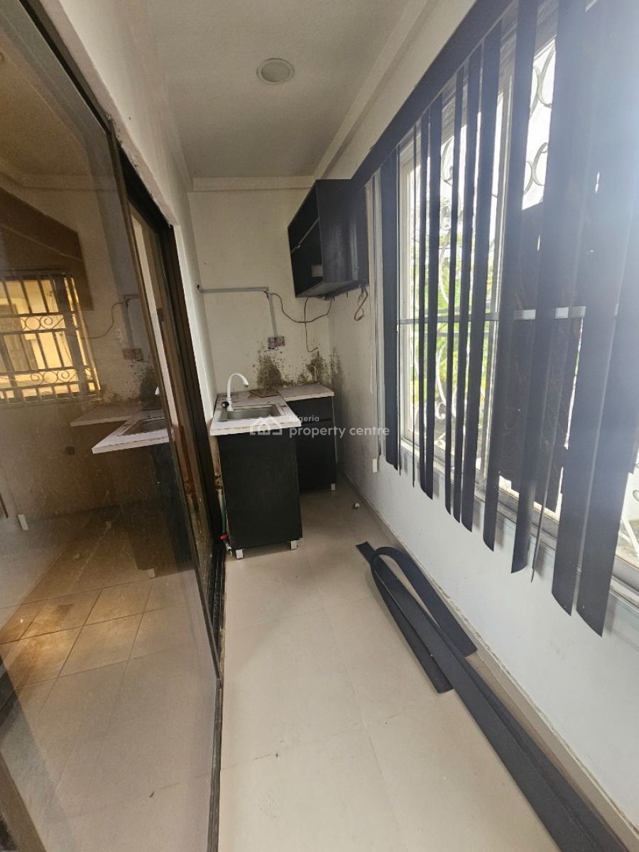 Spacious Studio Apartment, Off Admiralty Way, Lekki Phase 1, Lekki, Lagos, Self Contain (single Rooms) for Rent
