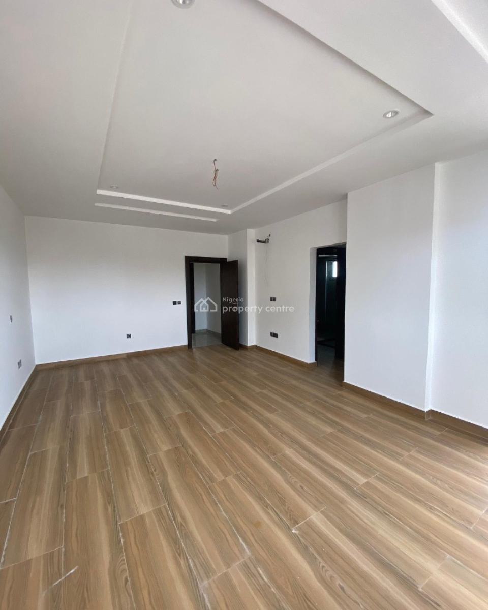 Aesthetically Pleasing 4 Bedroom Apartment with Swimming Pool and Gym, Ikoyi, Lagos, Block of Flats for Sale