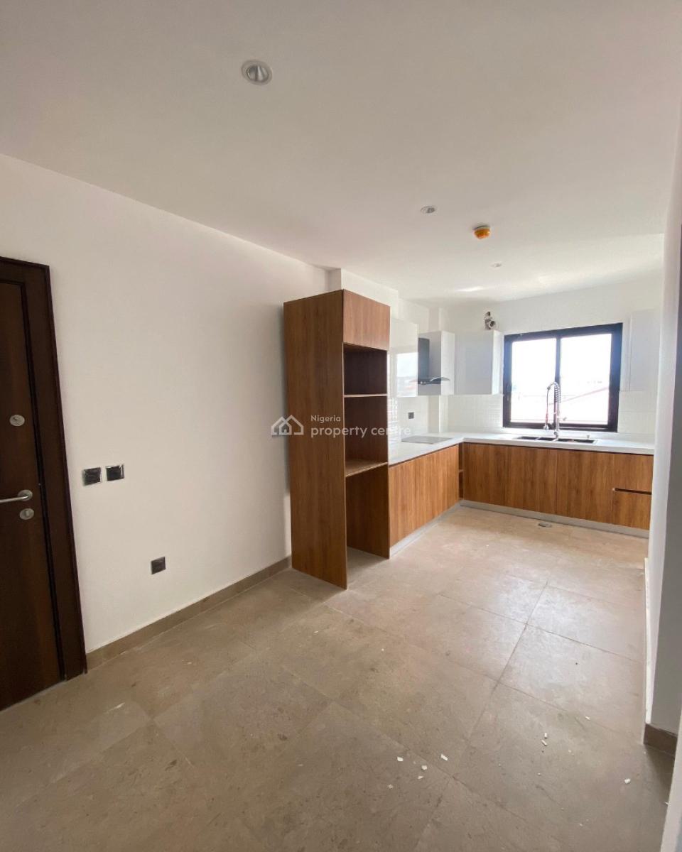 Aesthetically Pleasing 4 Bedroom Apartment with Swimming Pool and Gym, Ikoyi, Lagos, Block of Flats for Sale