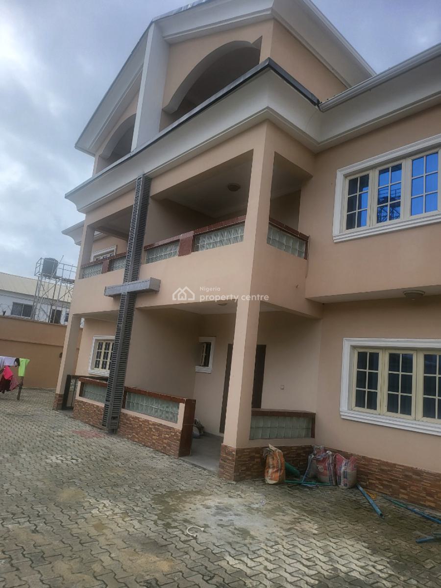 5 Bedroom Semi-detached, Lekki Phase 1, Lekki, Lagos, Semi-detached Duplex for Rent
