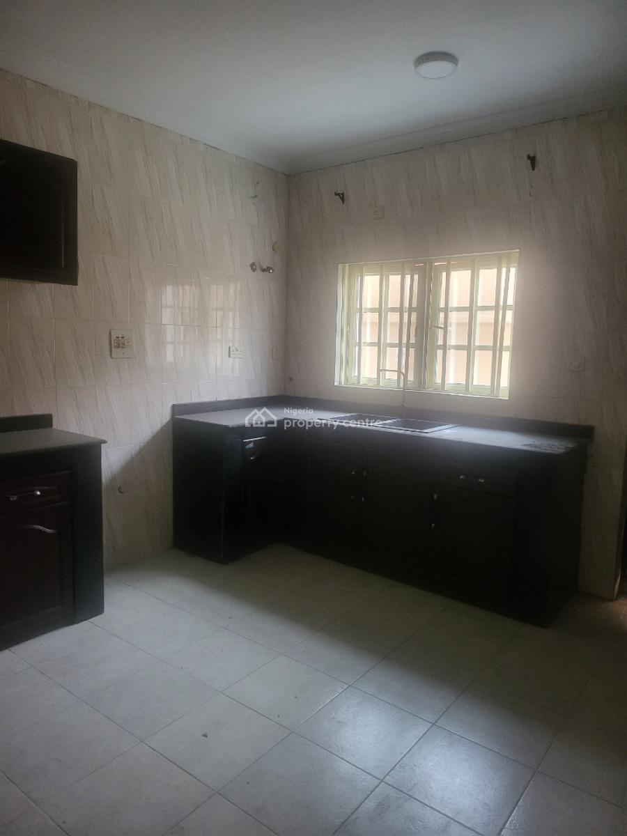 5 Bedroom Semi-detached, Lekki Phase 1, Lekki, Lagos, Semi-detached Duplex for Rent