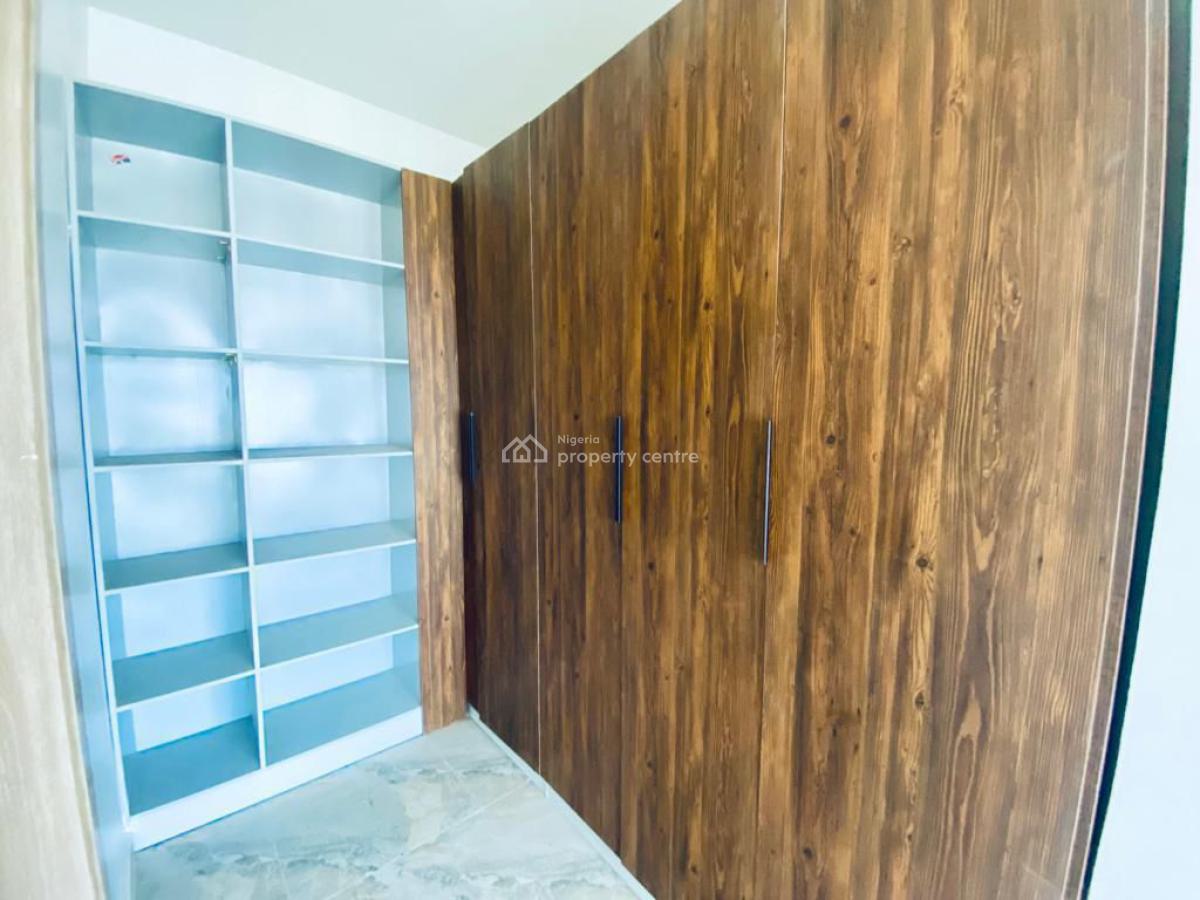 Newly Built and Fully Serviced 3 Bedroom Flat+bq, Off Oriwu Street, Lekki Right, Lekki Phase 1, Lekki, Lagos, Flat / Apartment for Sale