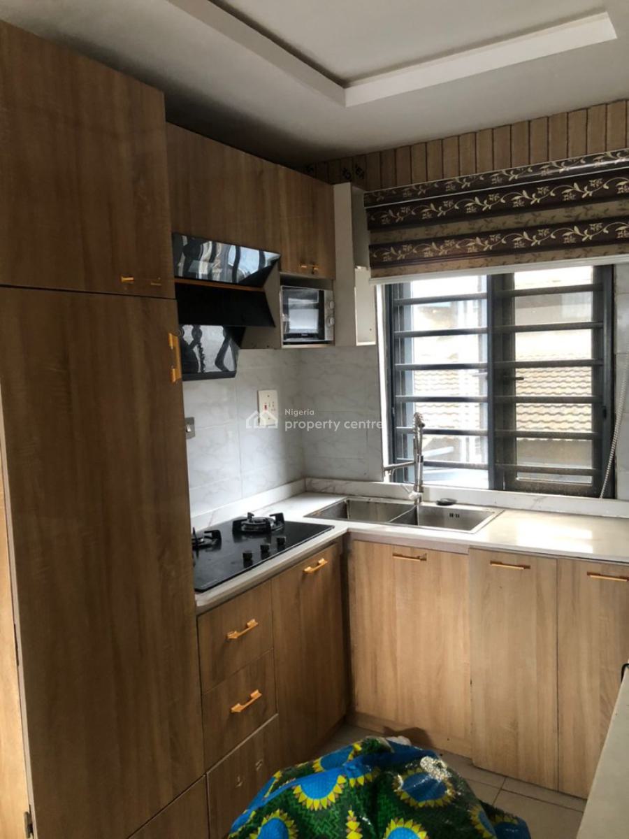 Partly Furnished Spacious 2 Bedroom Flat, Ologolo, Lekki, Lagos, Flat / Apartment for Sale