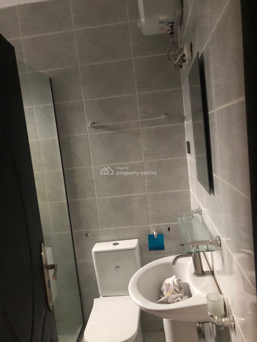 Partly Furnished Spacious 2 Bedroom Flat, Ologolo, Lekki, Lagos, Flat / Apartment for Sale