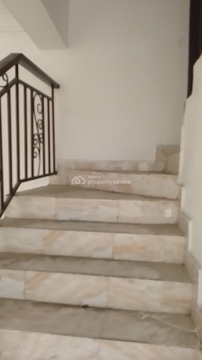 Recently Renovated 5 Bedroom Terrace Duplex with Good Access Road, Ajah, Lagos, Terraced Duplex for Rent