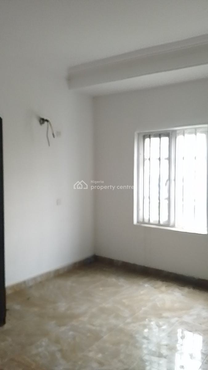 Recently Renovated 5 Bedroom Terrace Duplex with Good Access Road, Ajah, Lagos, Terraced Duplex for Rent