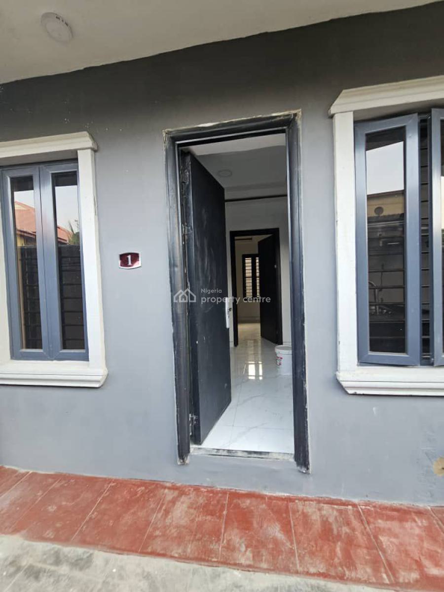 Newly Built 2 Bedroom Apartment with Top Notch Amenities, Maryland, Lagos, Flat / Apartment for Sale