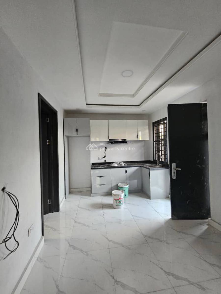 Newly Built 2 Bedroom Apartment with Top Notch Amenities, Maryland, Lagos, Flat / Apartment for Sale