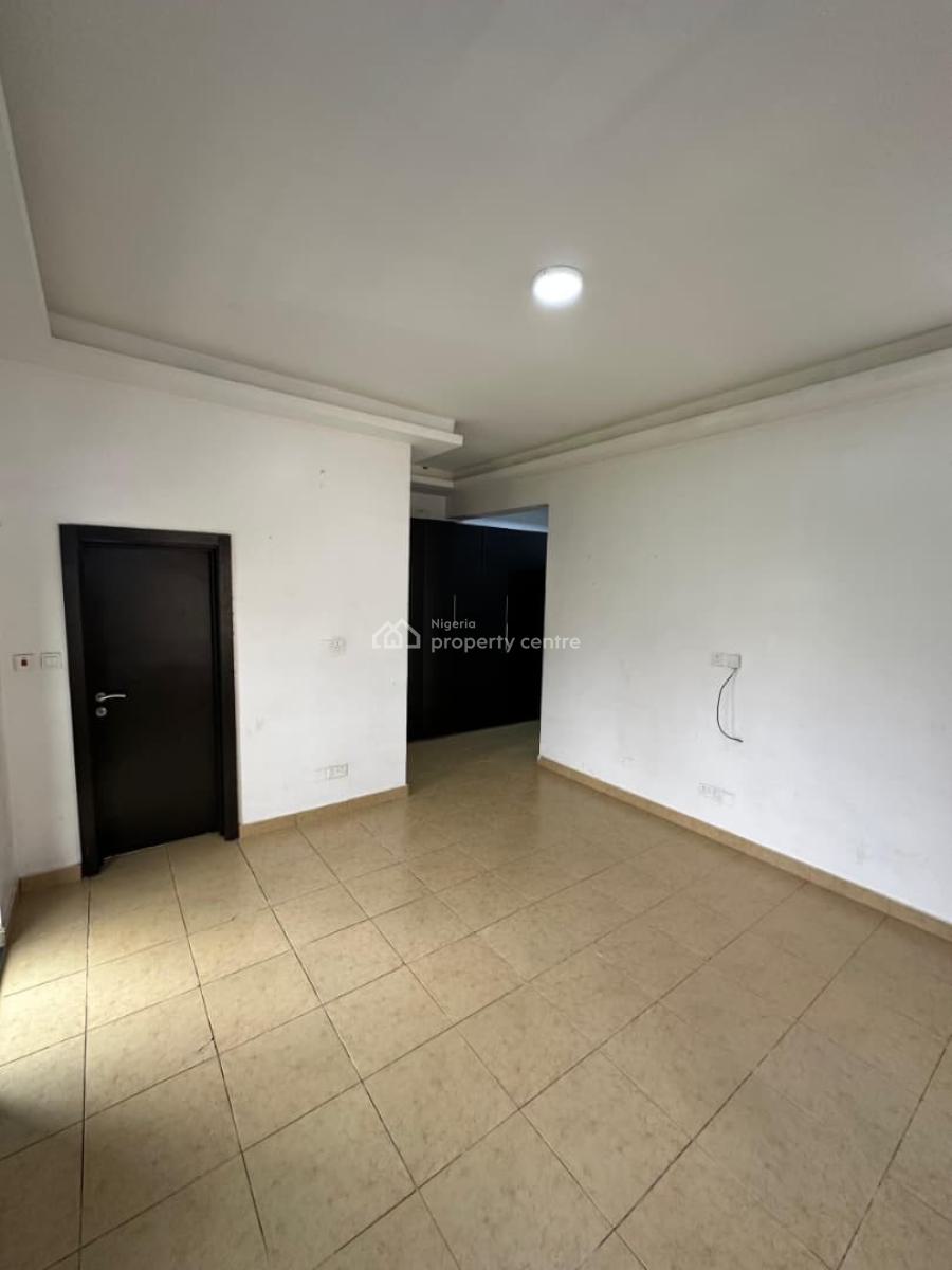 Lovely 3bedroom with Bq, Chevron Toll Gate, Lekki, Lagos, Flat / Apartment for Sale