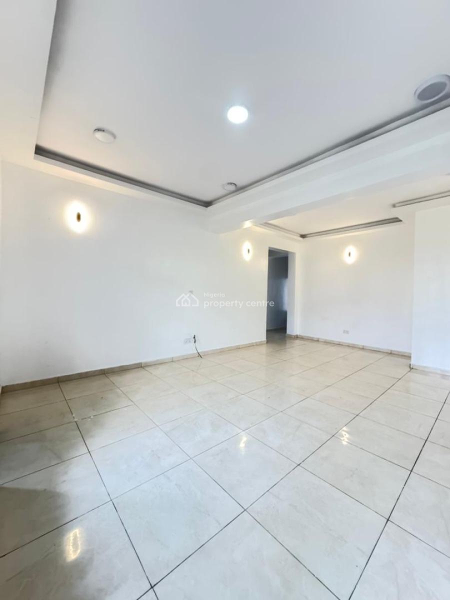 Lovely 3 Bedroom with Bq, Chevron Toll Gate, Lekki, Lagos, Flat / Apartment for Sale