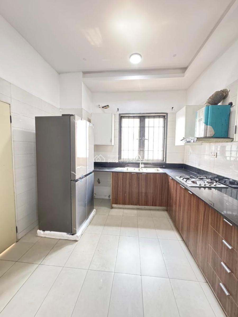 Lovely 3 Bedroom with Bq, Chevron Toll Gate, Lekki, Lagos, Flat / Apartment for Sale