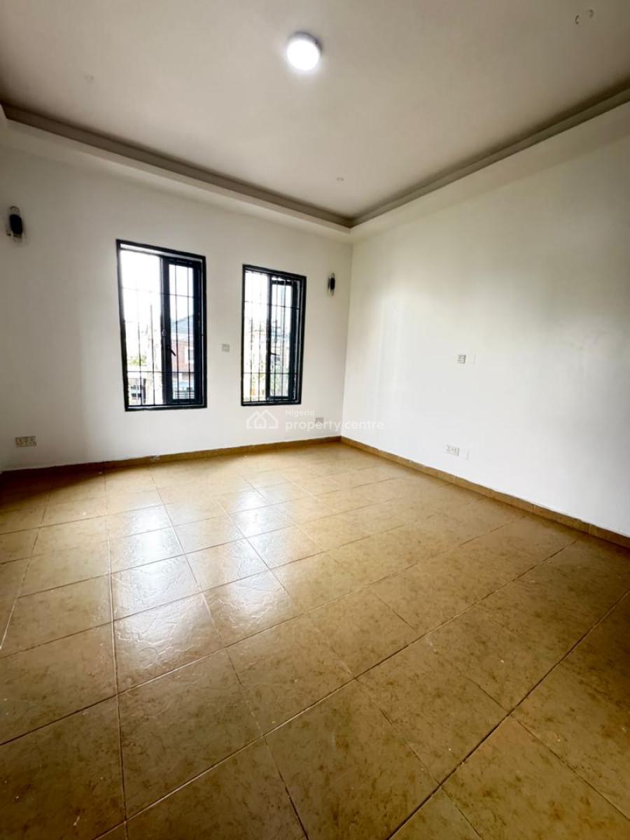 Lovely 3 Bedroom with Bq, Chevron Toll Gate, Lekki, Lagos, Flat / Apartment for Sale