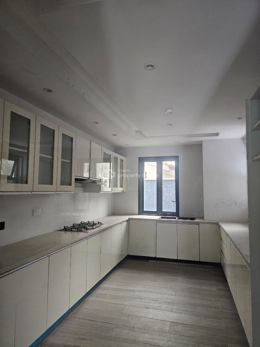 4 Bedrooms Massonett Duplex Wit 2rroms Bq, Thompson, Ikoyi, Lagos, Flat / Apartment for Sale
