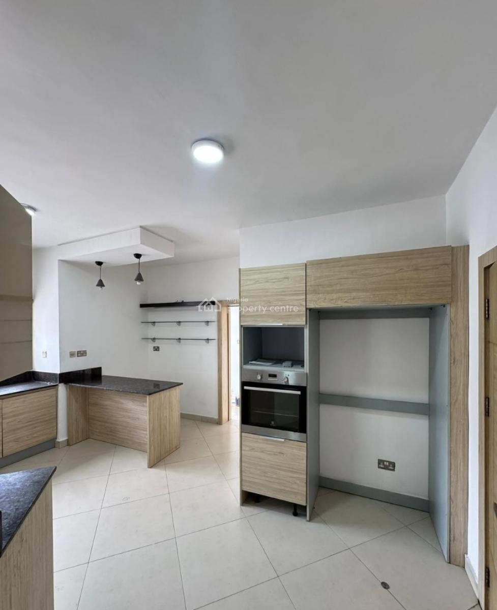 Serviced with 24/7 Power Supply 3 Bedroom En-suite Flat with Fitted Ki, Ikoyi, Lagos, Flat / Apartment for Rent