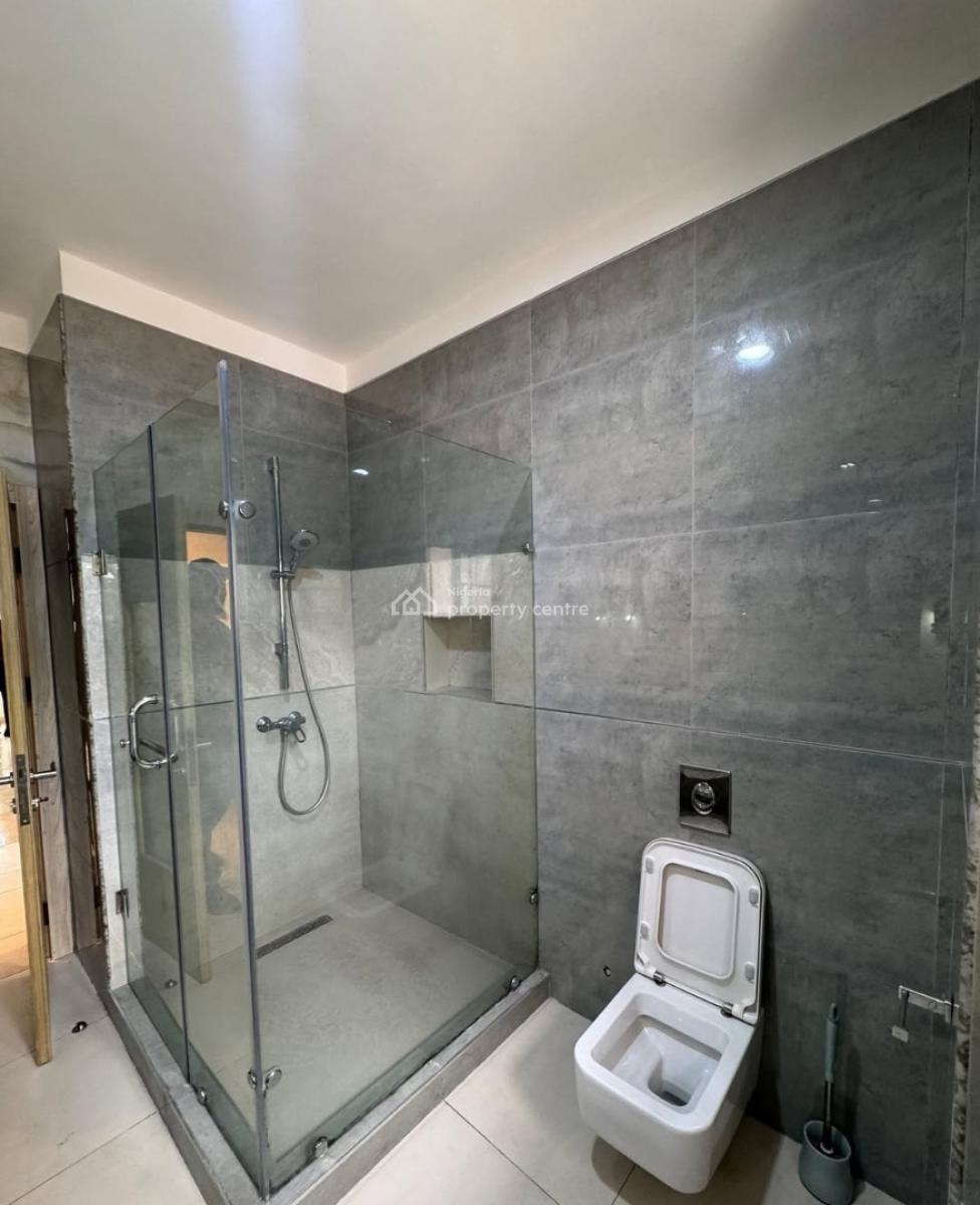Serviced with 24/7 Power Supply 3 Bedroom En-suite Flat with Fitted Ki, Ikoyi, Lagos, Flat / Apartment for Rent