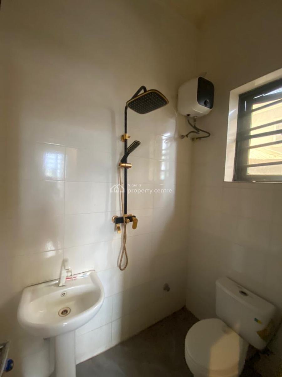 Super Luxurious 2 Bed Room Apartment, Peace Land, Ogombo, Ajah, Lagos, Flat / Apartment for Rent