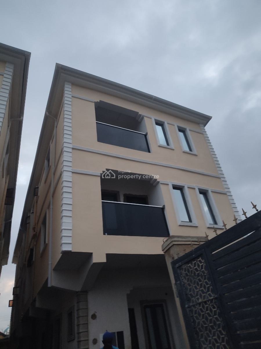 Luxury 2-bedroom Ensuite Apartment with Balconies & Prepaid Meter, Bariga, Shomolu, Lagos, Flat / Apartment for Rent