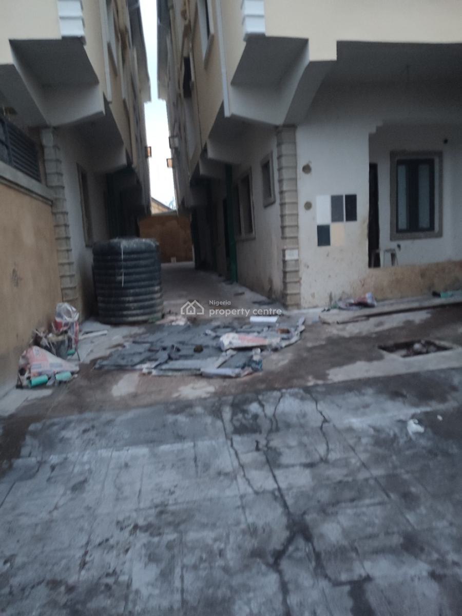 Luxury 2-bedroom Ensuite Apartment with Balconies & Prepaid Meter, Bariga, Shomolu, Lagos, Flat / Apartment for Rent