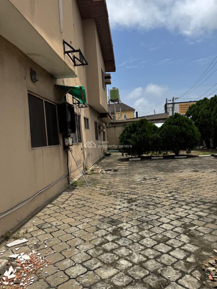 Corner Piece 4bedroom Semi Detached House with Mini Flat Bq at Lekki, in a Very Secure Estate at Lekki Phase 1, Lekki Phase 1, Lekki, Lagos, Semi-detached Duplex for Rent