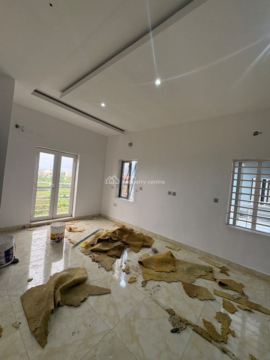 Well Maintained 24/7 Serviced 3bedroom, Abraham Adesanya Bus Stop, Ajah, Lagos, Flat / Apartment for Rent