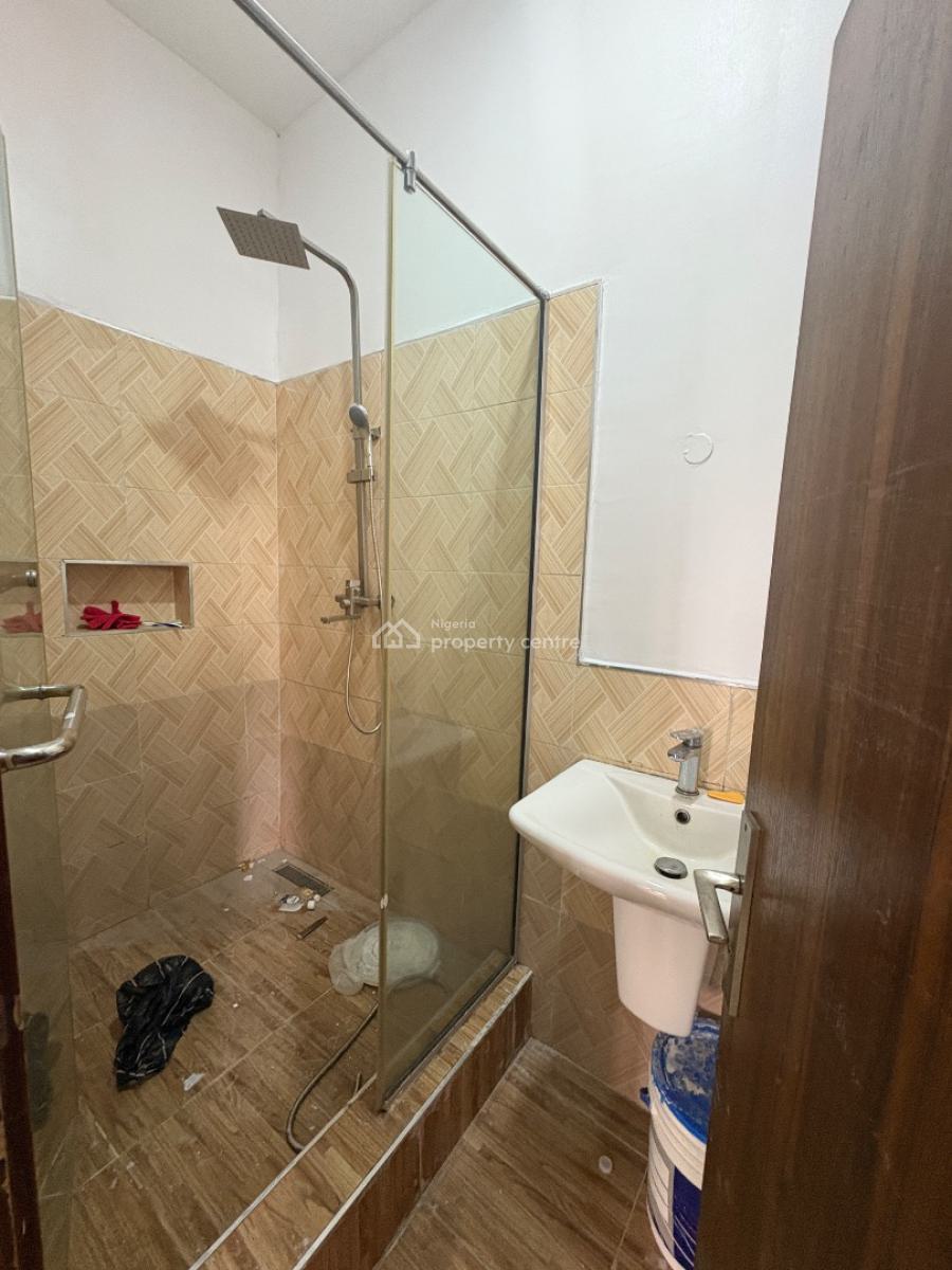 Well Maintained 24/7 Serviced 3bedroom, Abraham Adesanya Bus Stop, Ajah, Lagos, Flat / Apartment for Rent