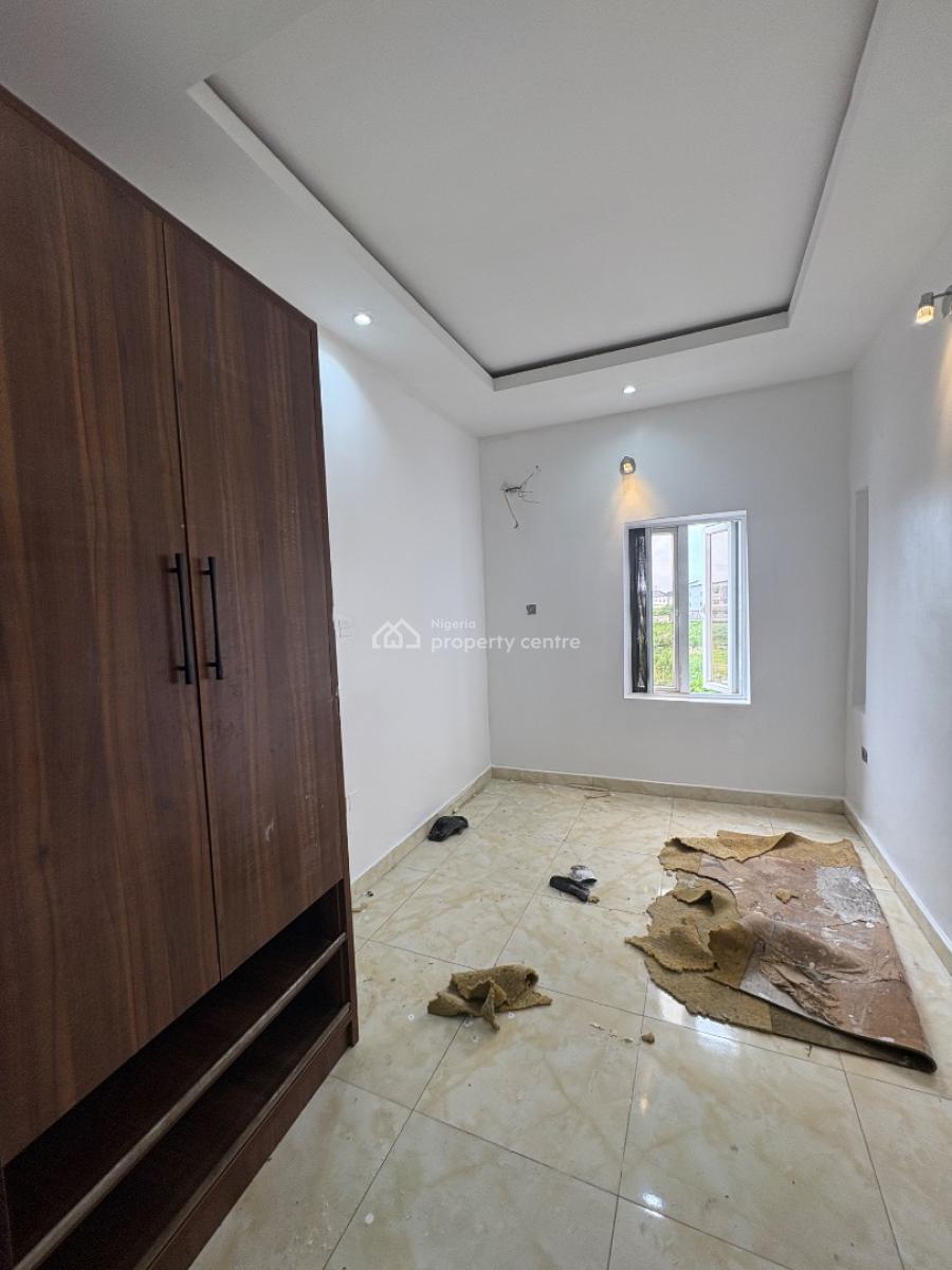 Well Maintained 24/7 Serviced 3bedroom, Abraham Adesanya Bus Stop, Ajah, Lagos, Flat / Apartment for Rent
