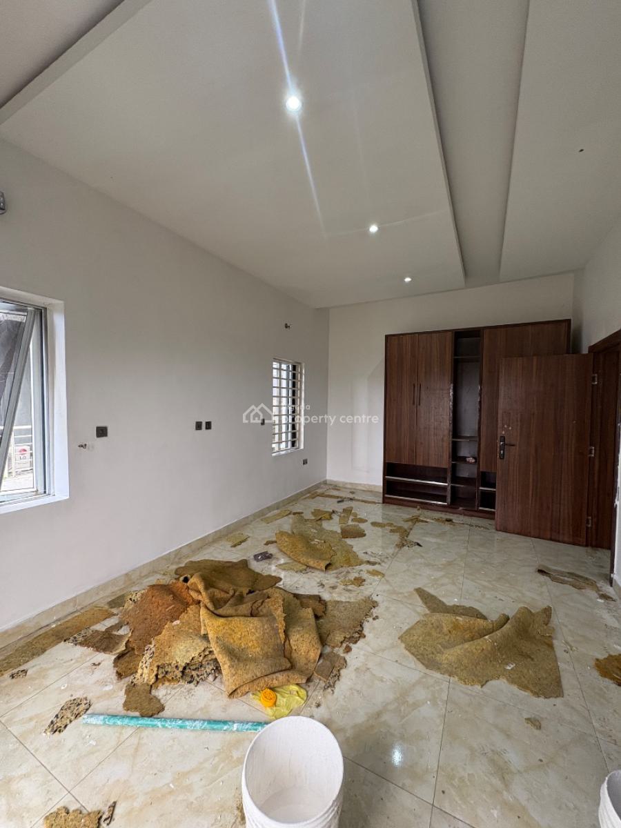 Well Maintained 24/7 Serviced 3bedroom, Abraham Adesanya Bus Stop, Ajah, Lagos, Flat / Apartment for Rent
