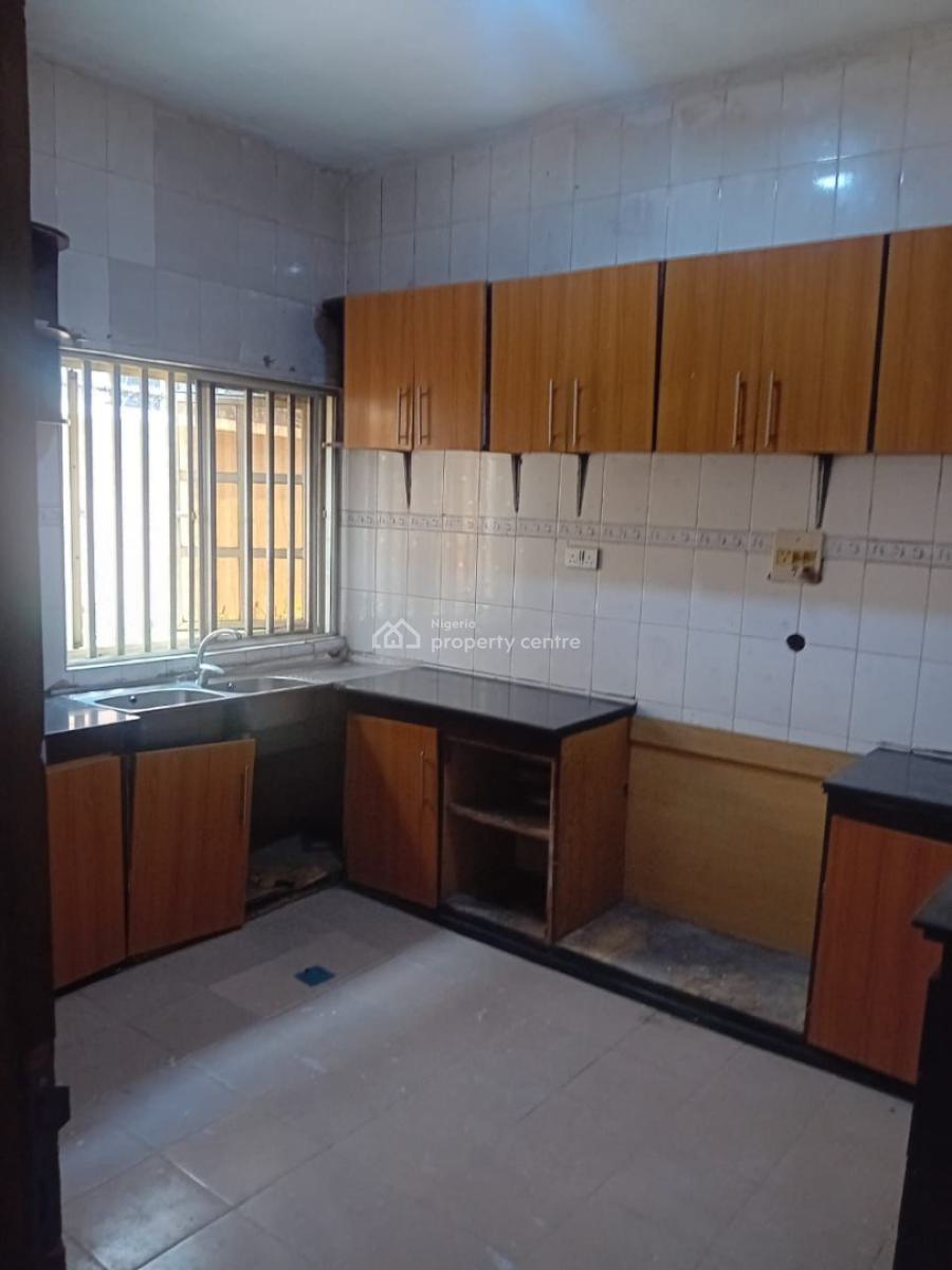 3-bedroom Apartment with Balcony, Bath Tub & Modern Amenities, Chervon, Lekki, Lagos, Flat / Apartment for Rent